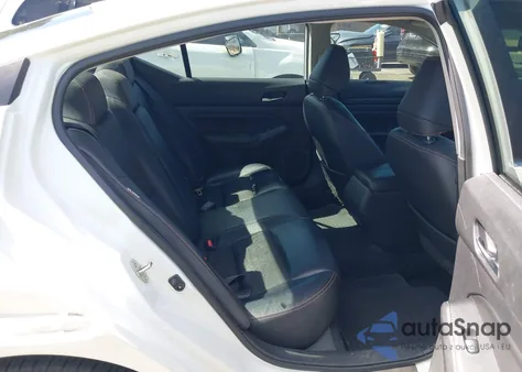 2019 Nissan Altima 2.5 Sr z USA, uszkodzony, nr VIN 1N4BL4CV6KC187217